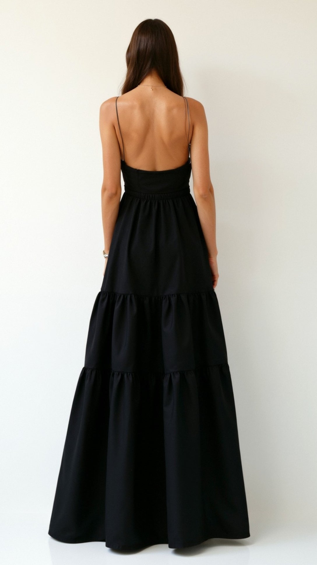 Vionne | Backless Halter Maxi Dress